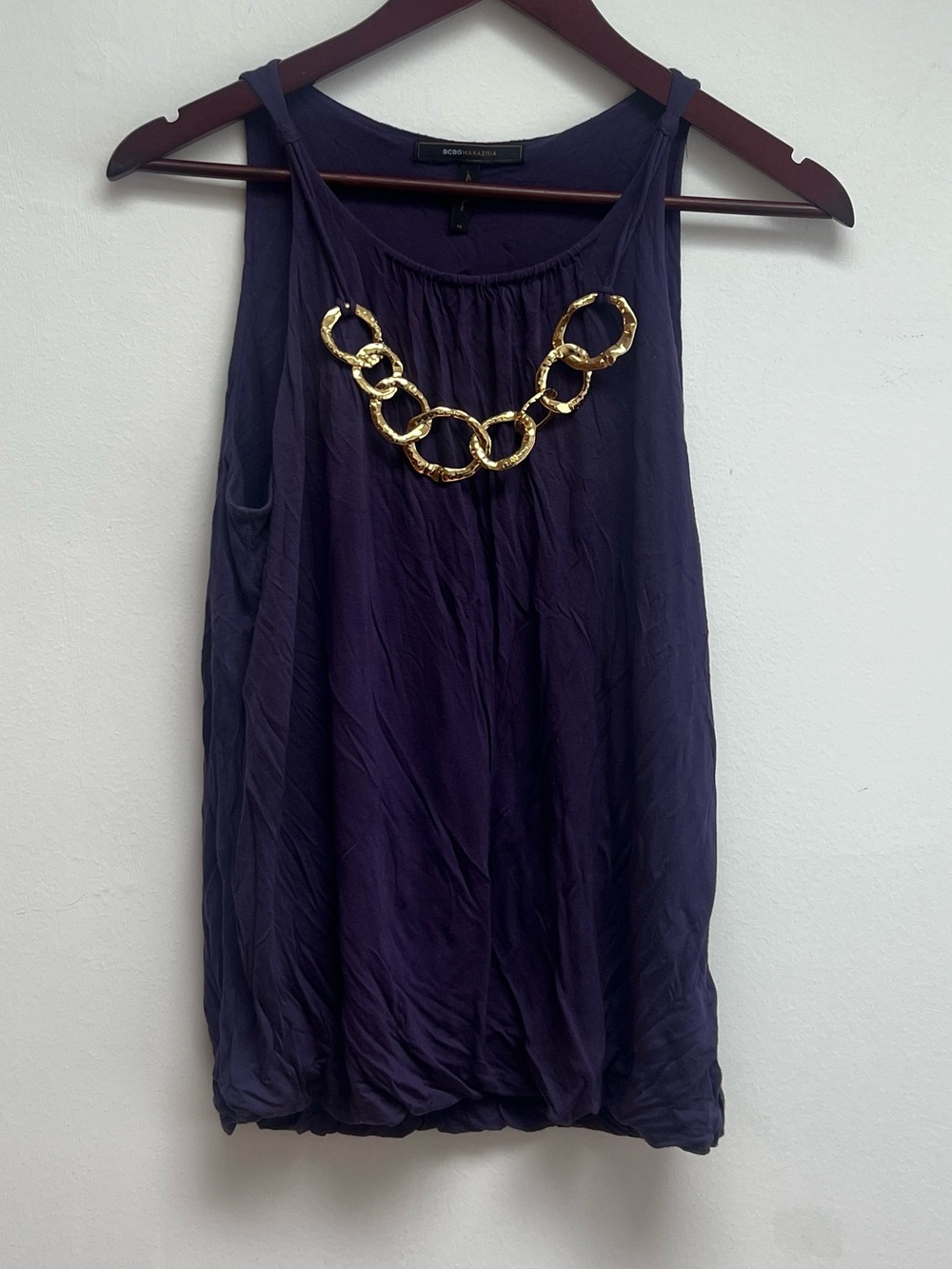 BCBGMAXAZRIA Women’s Purple Gold Chain Statement Neckline Modal Tank Top XS